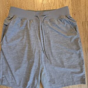 lululemon athletica Men's Light Gray Athletic Shorts, Size Medium